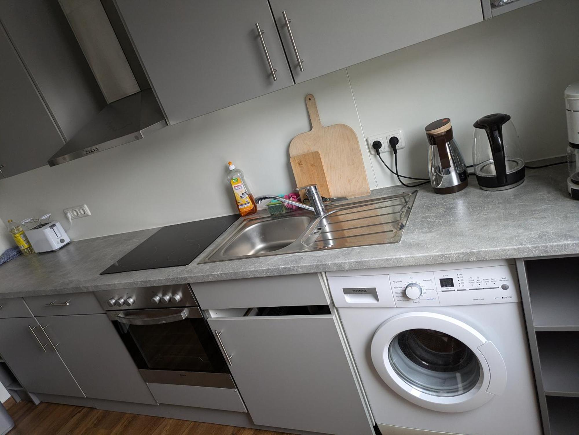 Schoene Einfache Ferienwohnung Zwischen Stadt Und Meer Wilhelmshaven Bagian luar foto